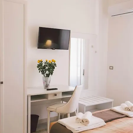 Residenza Macos One