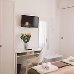 Residenza Macos One